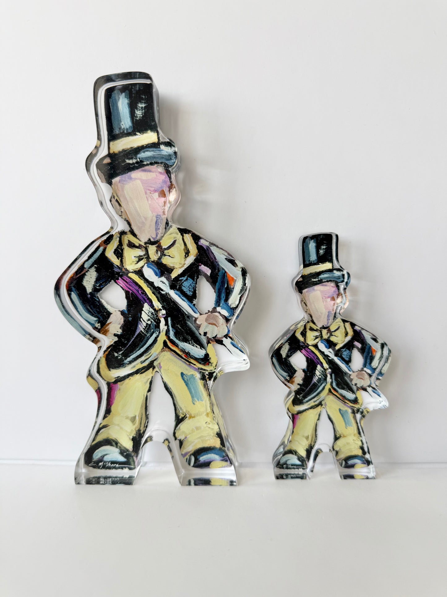 "Deacon" acrylic shelfie