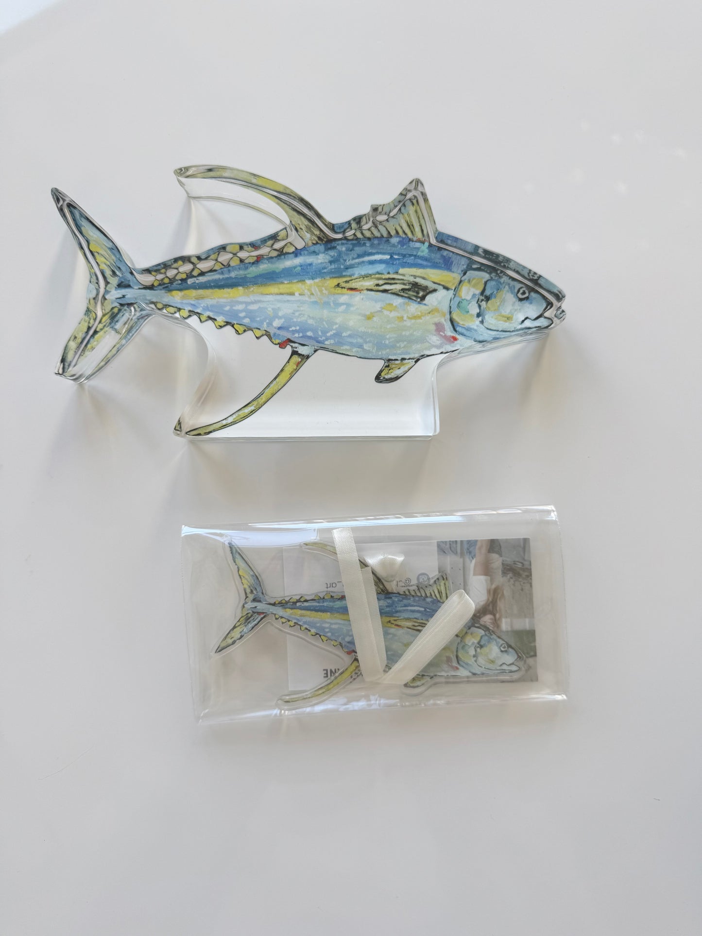 Tuna Acrylic + ornament