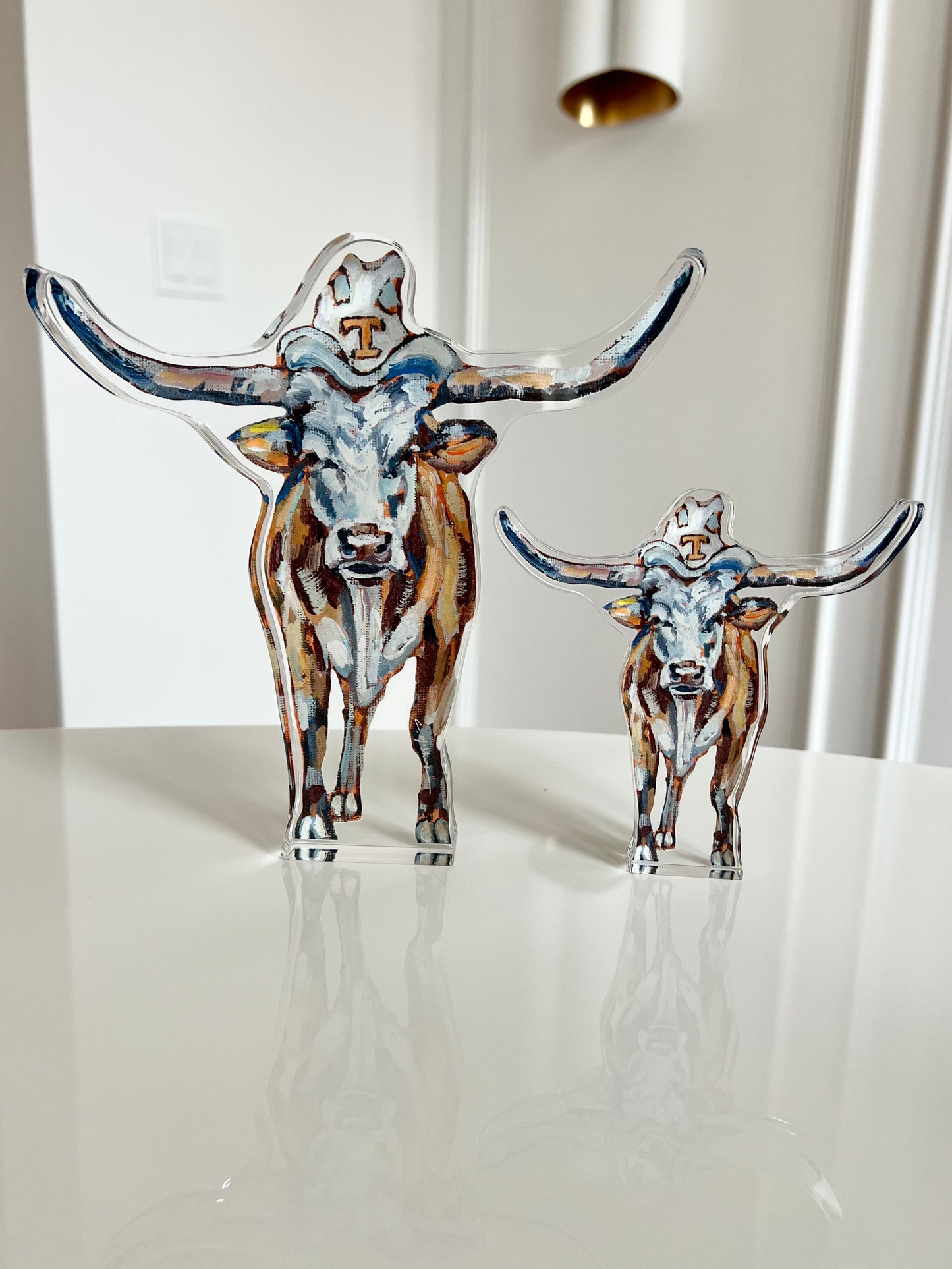 An acrylic tabletop of a Texas University Longhorn for college gameday or alumni gifts.