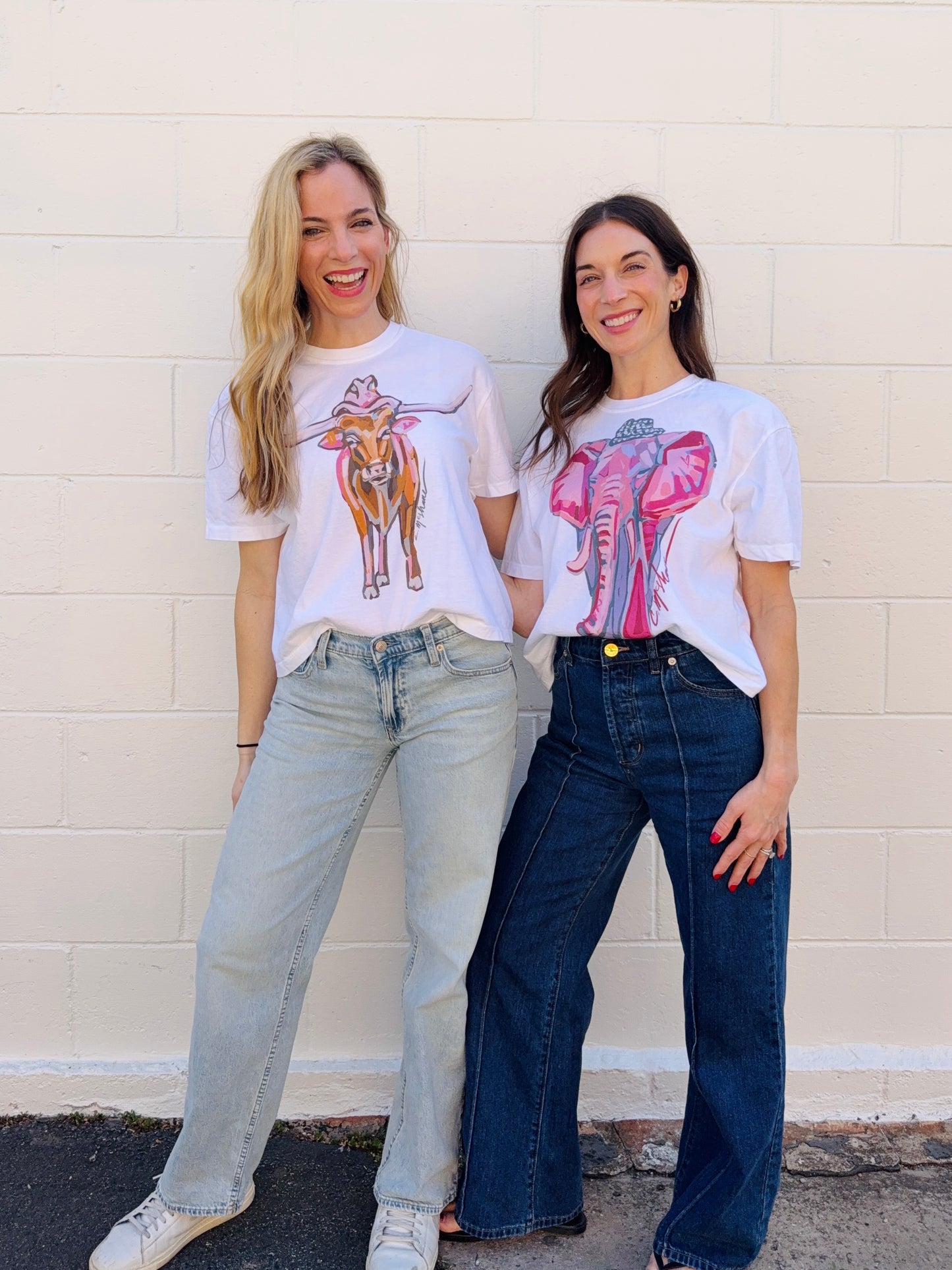 "Elephant Love" Comfort Color Art-T-shirt