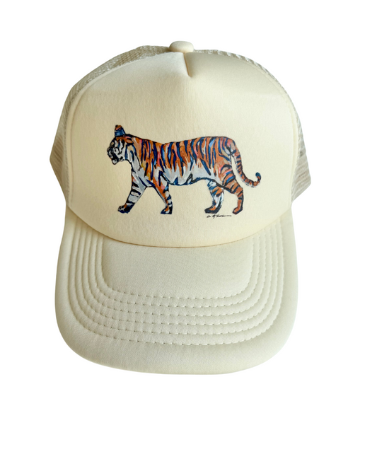 "Tiger Blues Standing" Hattie