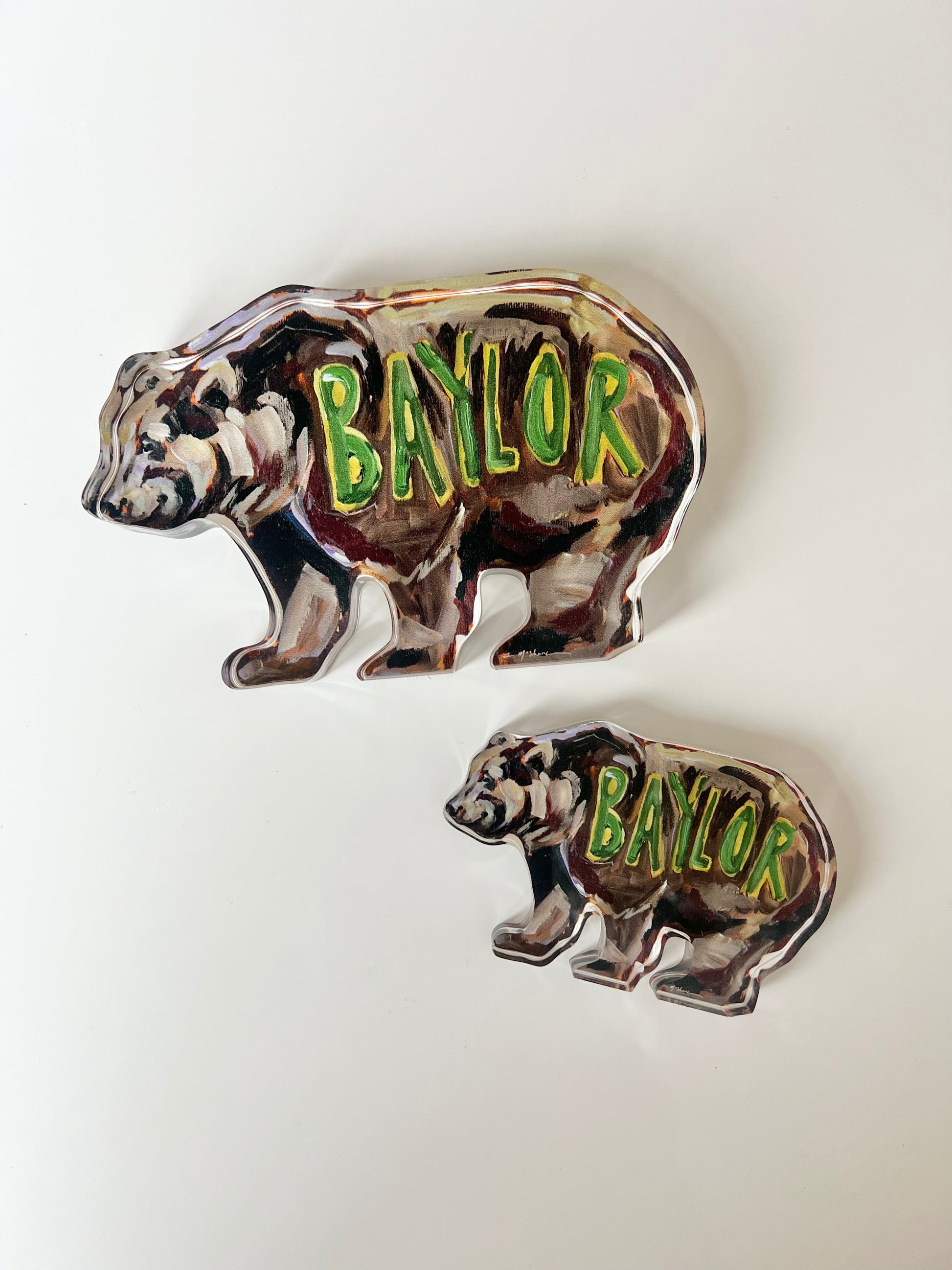 An acrylic tabletop Baylor Bear for Baylor University college gameday or alumni gifts. 