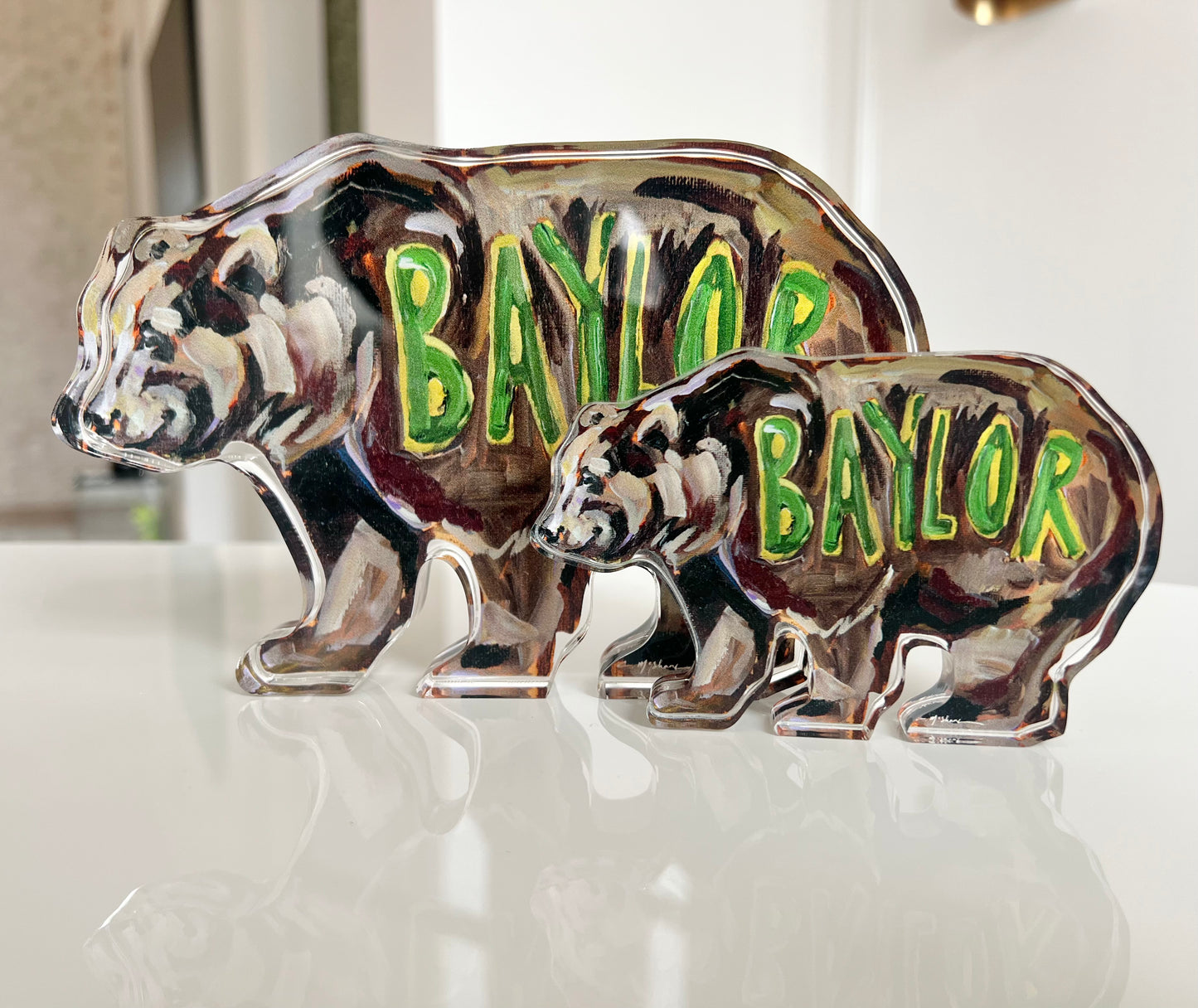 An acrylic tabletop Baylor Bear for Baylor University college gameday or alumni gifts. 